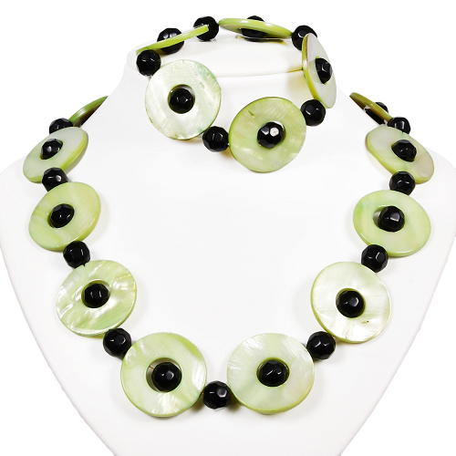 Armkette + Halskette 7018 - Muscheln & Hämatit - zum Schließen ins Bild klicken